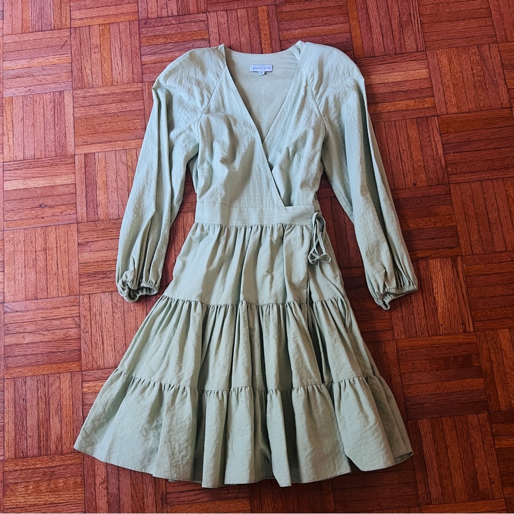 Gianni Bini wrap sage green dress with ruffles size XS. %86 Cotton %14 Rayon